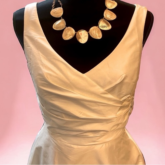 Alfred Sung Formal Dress in Snow White Size 6 - Picture 3 of 7